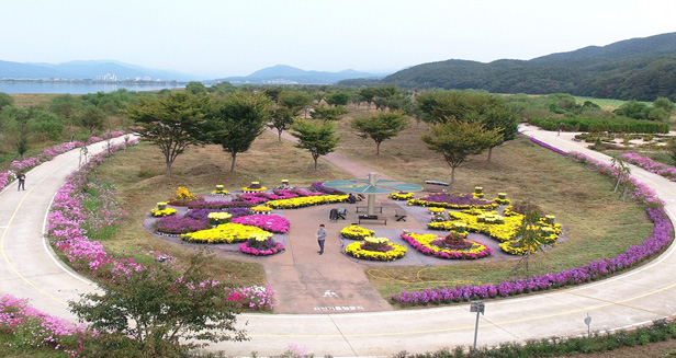 Bunwon Porcelain Site and Paldang Lake